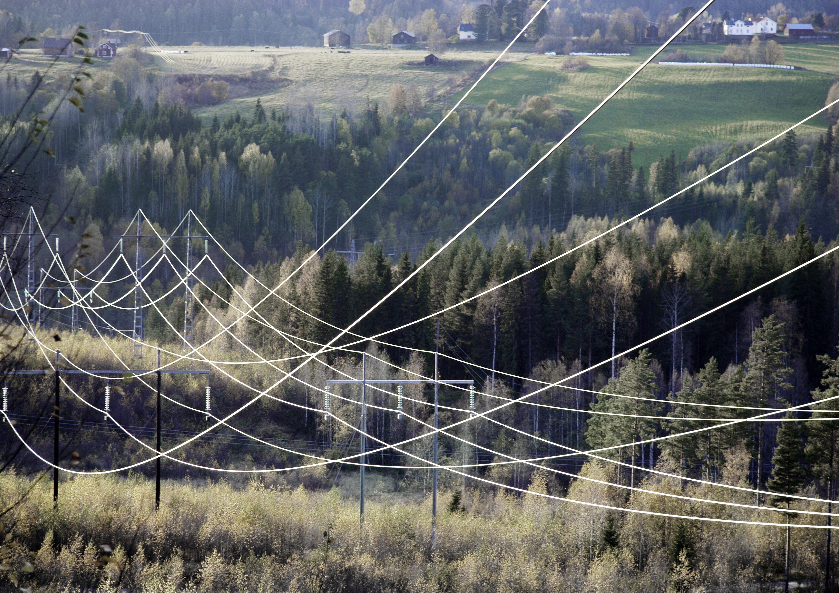 Power lines over Indalsälven. 